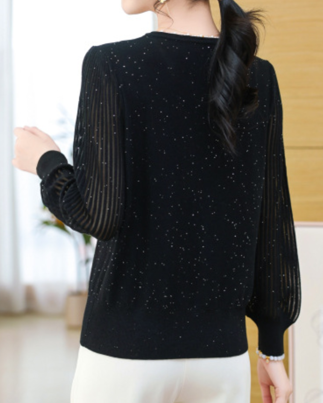 パールラウンドネックスパンコールニットプルオーバー 2412