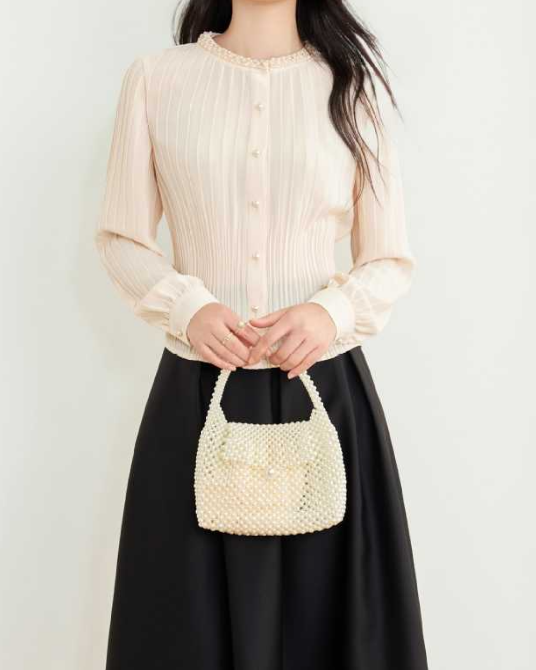 ラウンドネックビジュープリーツブラウス 2435